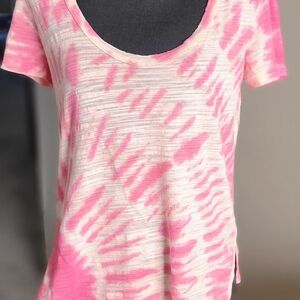 PINK Victoria's Secret Pink & White Tie-Dye Scoop Neck Short Sleeve Top